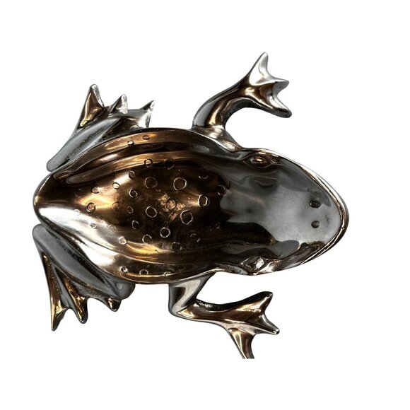 Mariposa Mexico Frog Dish Recycled Aluminum Silver 8x8x2 Inches - Picture 4 of 6